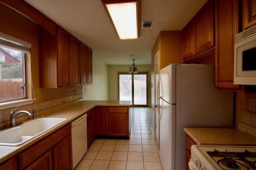 6003 Avery Island Ave, Austin TX  78727-6954 exterior