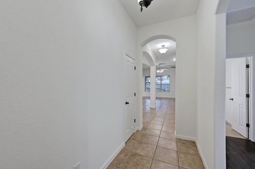 5020 Bluestar Dr, Austin TX  78739-1428 exterior