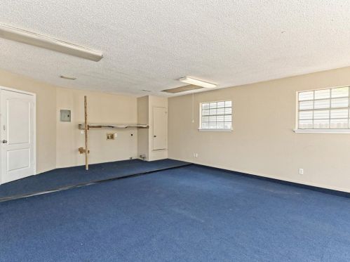 8903 Curlew Dr, Austin TX 78748-5129 exterior