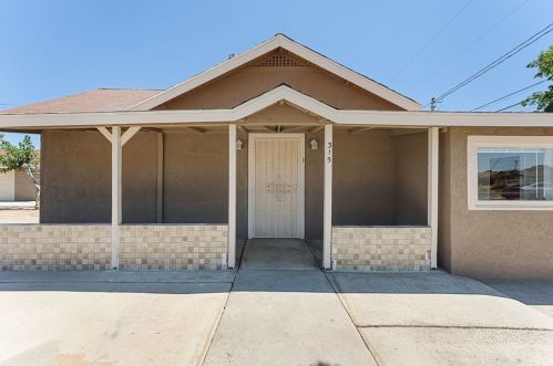 315 B St, Perris, CA 92570-2054