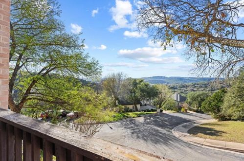 6611 Candle Rdg Cv, Austin TX 78731-2859 exterior