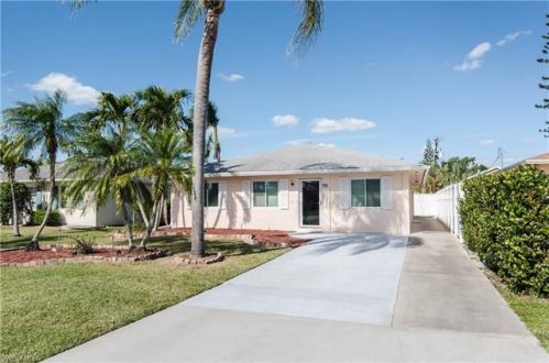 791 94th Ave, Naples, FL 34108-2448