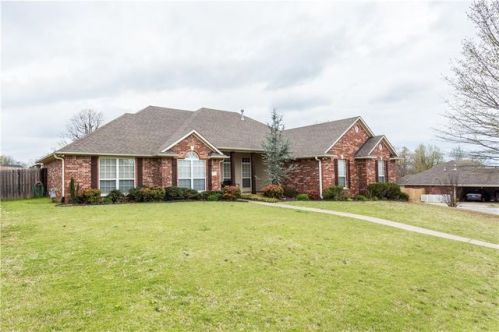 815 Eastern Hills Dr, Greenwood, AR 72936-5710