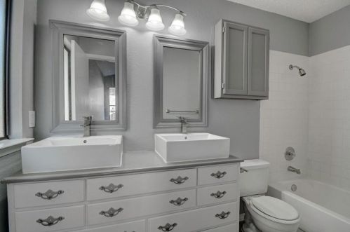 804 Calico Dr, Austin TX 78748-6404 exterior