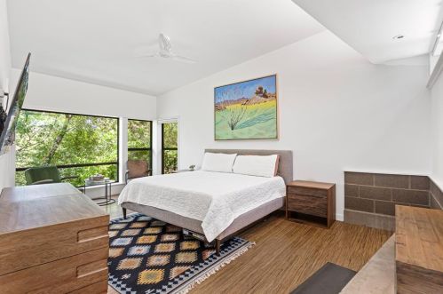 1101 Cyn Edge Dr, Austin TX 78733-2005 exterior