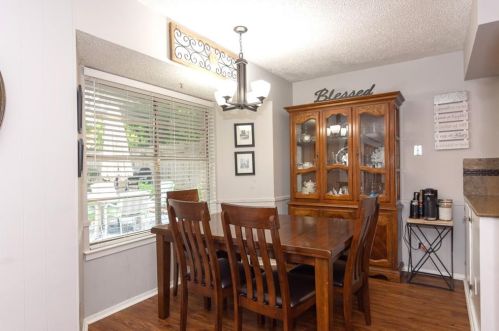 9806 Cottle Dr, Austin TX 78753-4305 exterior