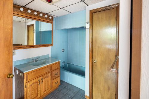 75 Sewall Ave, Winthrop MA 02152-1525 exterior