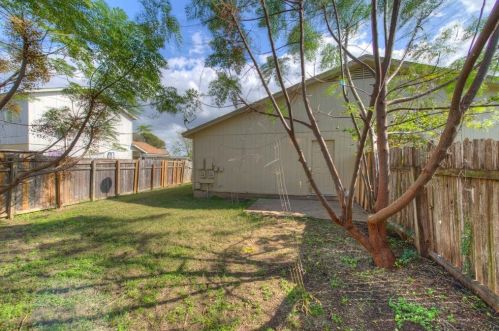 6906 Deep Cir, Austin, TX 78744-5235