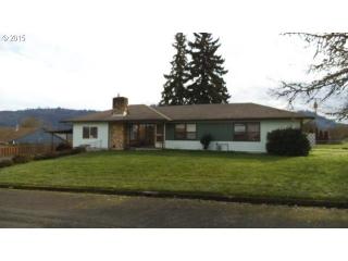 30 Peach Ln, Winston, OR 97496-6524