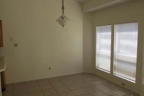 9505 Doliver Dr, Austin TX exterior