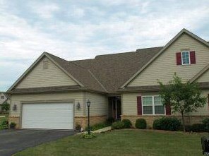 1725 Cedar Ridge Dr, Slinger WI  53086-9058 exterior
