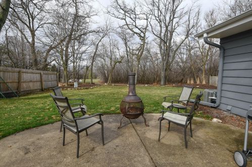 514 Buckingham Way, Chenequa WI 53029-2544 exterior