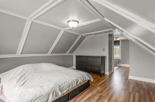 335 Hl St, Chenequa WI 53029-1906 exterior