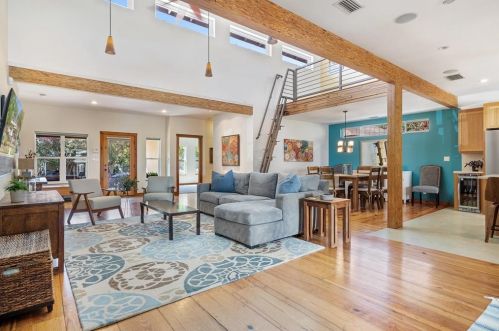 2106 14 St, Austin TX 78702-1304 exterior