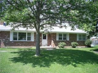 633 Valley Dr, Rossford, OH 43460-1551