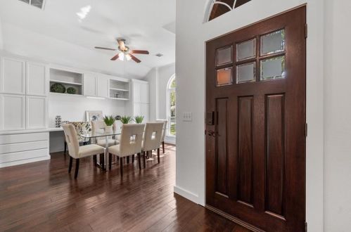 5016 Calhoun Cyn Loop, Austin TX 78735-6450 exterior