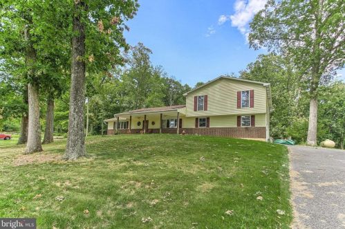 456 Old Stage Rd, Alpine, PA 17339-9564