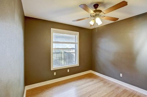 8100 Cahill Dr, Austin TX 78729-6437 exterior