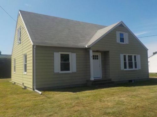 88 Van Horn St, Chicopee MA  01013-3420 exterior