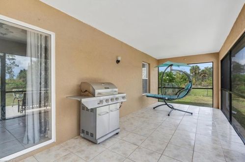 3860 14th Ave, Naples FL  34120-5575 exterior