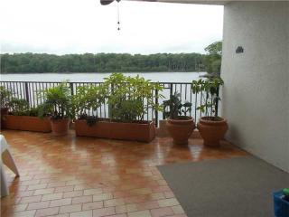 460 Poinciana Dr, Miami FL  33160-4534 exterior