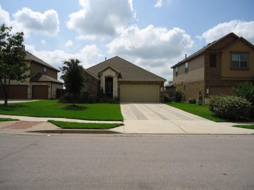 10632 Desert Willow Loop, Austin TX  78748-4025 exterior