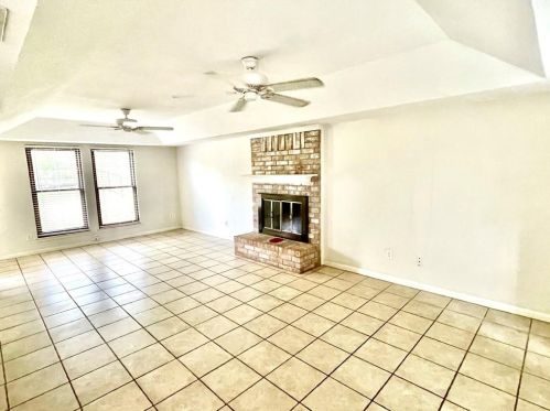 7304 Beckett Rd, Austin TX  78749-2122 exterior