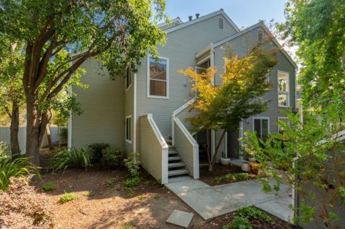 731 Portwalk Pl, Redwood City, CA 94065-1812