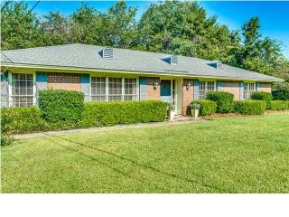 1708 Fairforest Dr, Montgomery AL  36106-2601 exterior