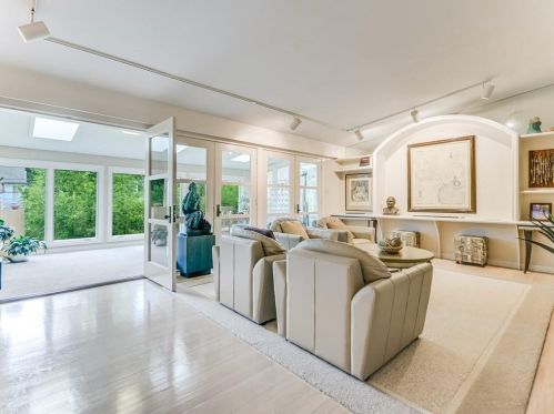 2209 Bowman Ave, Austin TX 78703-2309 exterior