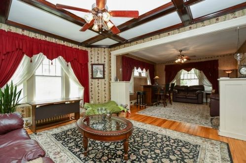 12 Woodford St, Worcester MA 01604-5423 exterior