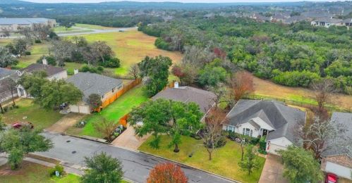 235 Abbott Dr, Austin TX 78737-4536 exterior