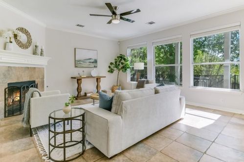 4308 Canyon Glen Cir, Austin TX  78732-2189 exterior