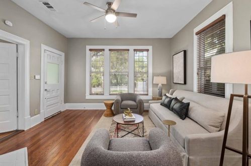 1901 David St, Austin TX 78705-4666 exterior