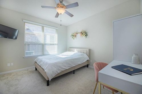 676 Catalina Ln, Austin TX 78737-4715 exterior