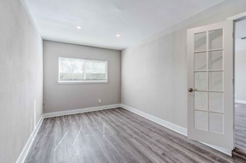 6914 Dubuque Ln, Austin TX  78723-2231 exterior