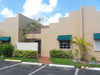 10310 154th Circle Ct, Miami, FL 33196-4705