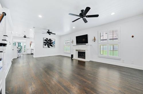 1802 Brackenridge St, Austin TX  78704-3516 exterior