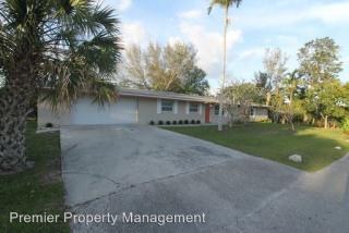 3550 14th St, Naples FL  34103-3829 exterior