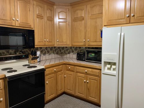 6806 Tall Oaks Rd, Manitowoc WI 54220-9416 exterior