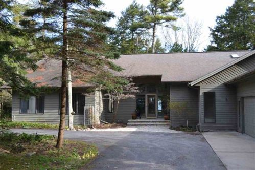 12275 Meanderline Rd, Charlevoix MI  49720-2057 exterior