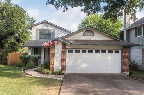 7402 Dallas Dr, Austin TX  78729-7765 exterior