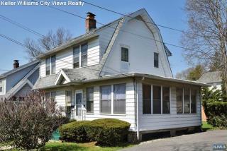 135 Ames Ave, Leonia, NJ 07605-2001