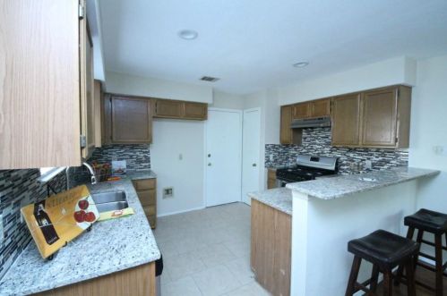 12622 Dringenberg Dr, Austin TX  78729-7784 exterior