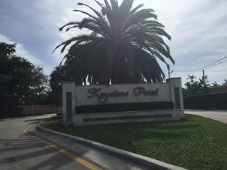 12421 Keystone Island Dr, Miami FL  33181-2422 exterior