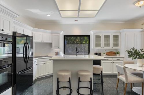 4607 Beechwood Holw, Austin TX 78731-3603 exterior