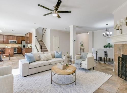 4308 Canyon Glen Cir, Austin TX  78732-2189 exterior