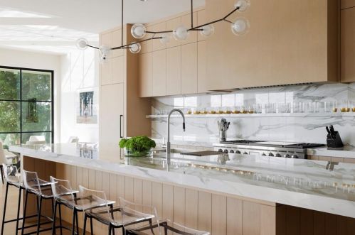 4402 Aqua Verde Dr, Austin TX 78746-1042 exterior