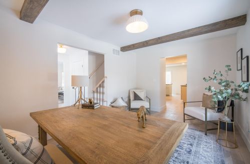 1850 Journeys Dr, Chenequa WI  53029-9367 exterior