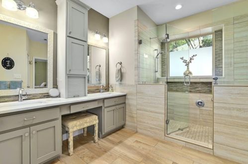 7036 Auckland Dr, Austin TX 78749-4139 exterior